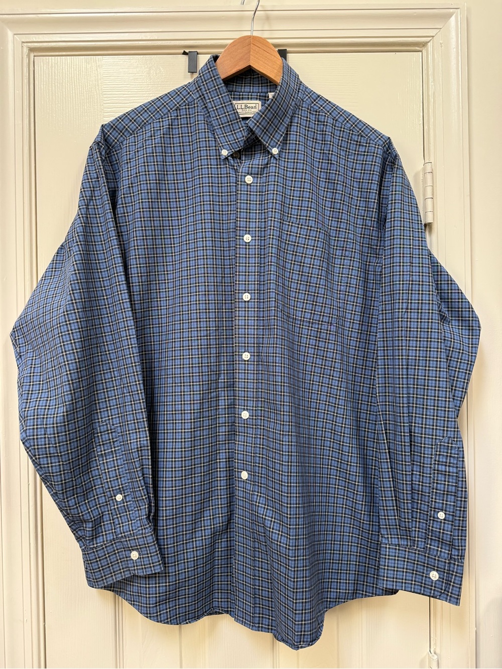 L.L. Bean Mens Blue Plaid Long Sleeve Button-Down Shirt 100% Cotton Large Reg